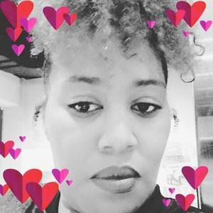Meet your Posher, Iyona